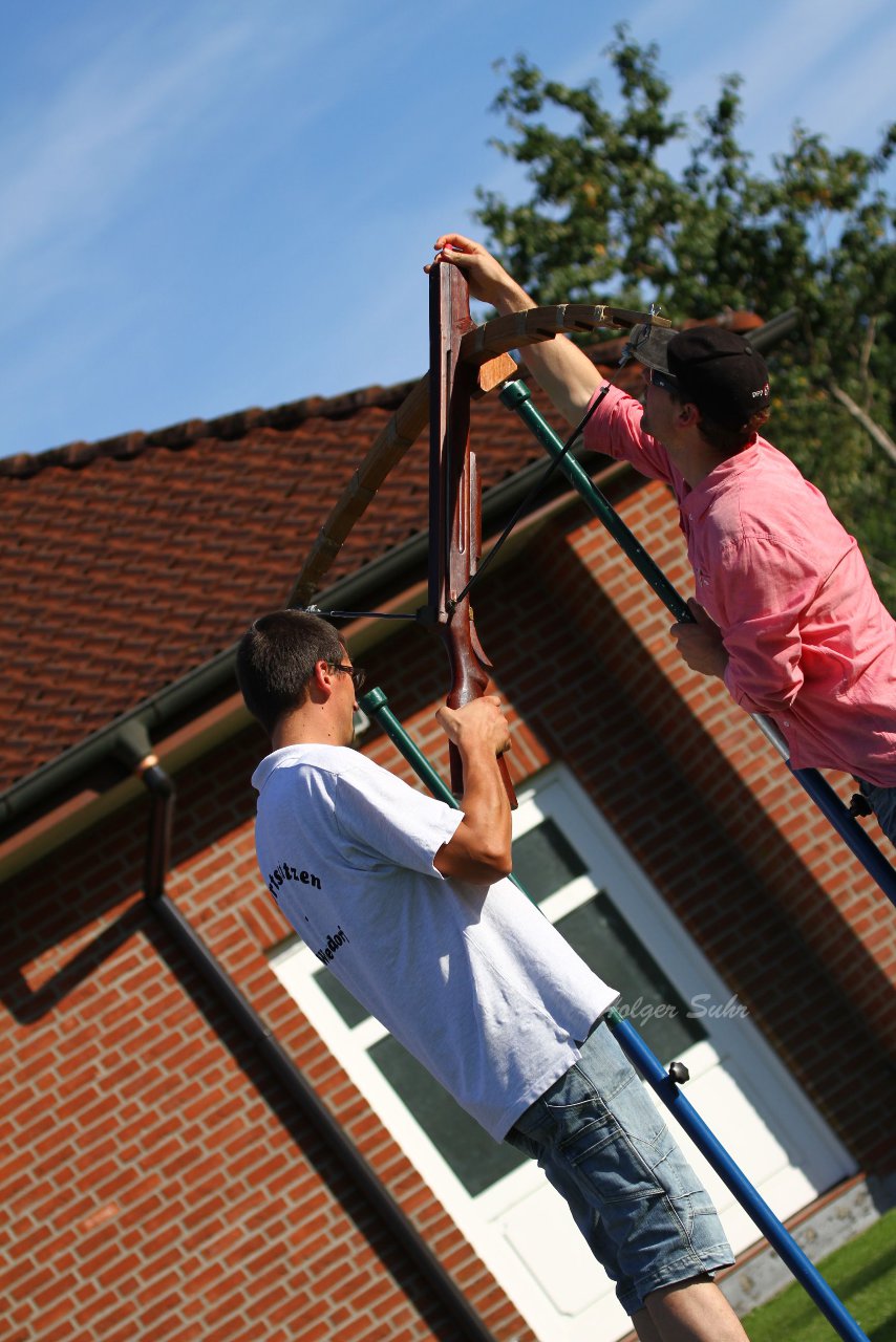 Bild 476 - Vogelschiessen am 18.8.12